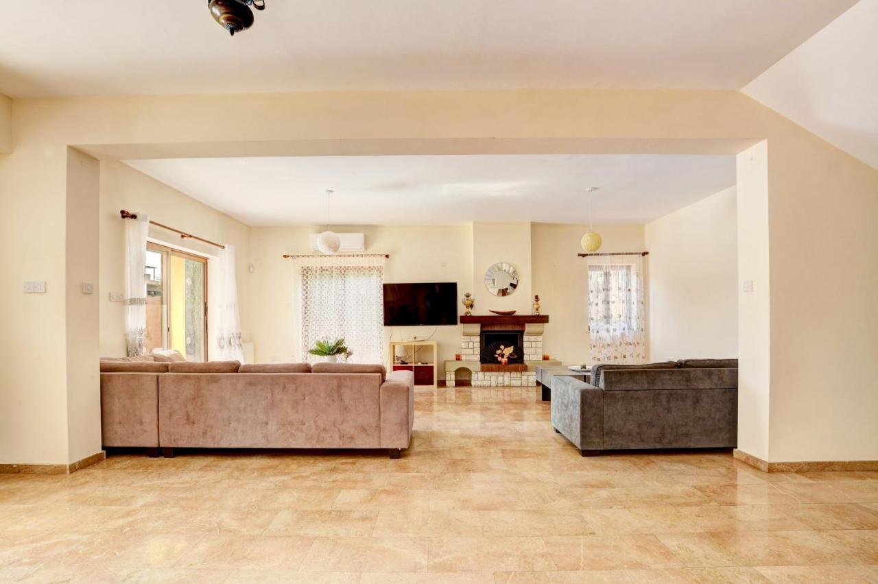 Villa Eva Agia Napa Buitenkant foto